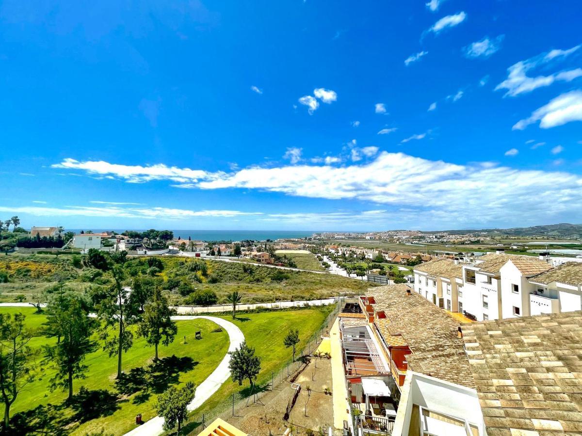 Atico Las Palmeras Golf And Sea Velez Malaga Exterior photo